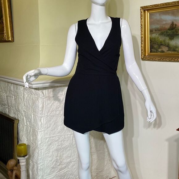 Abercrombie & Fitch Skort Romper Black - Picture 3 of 14